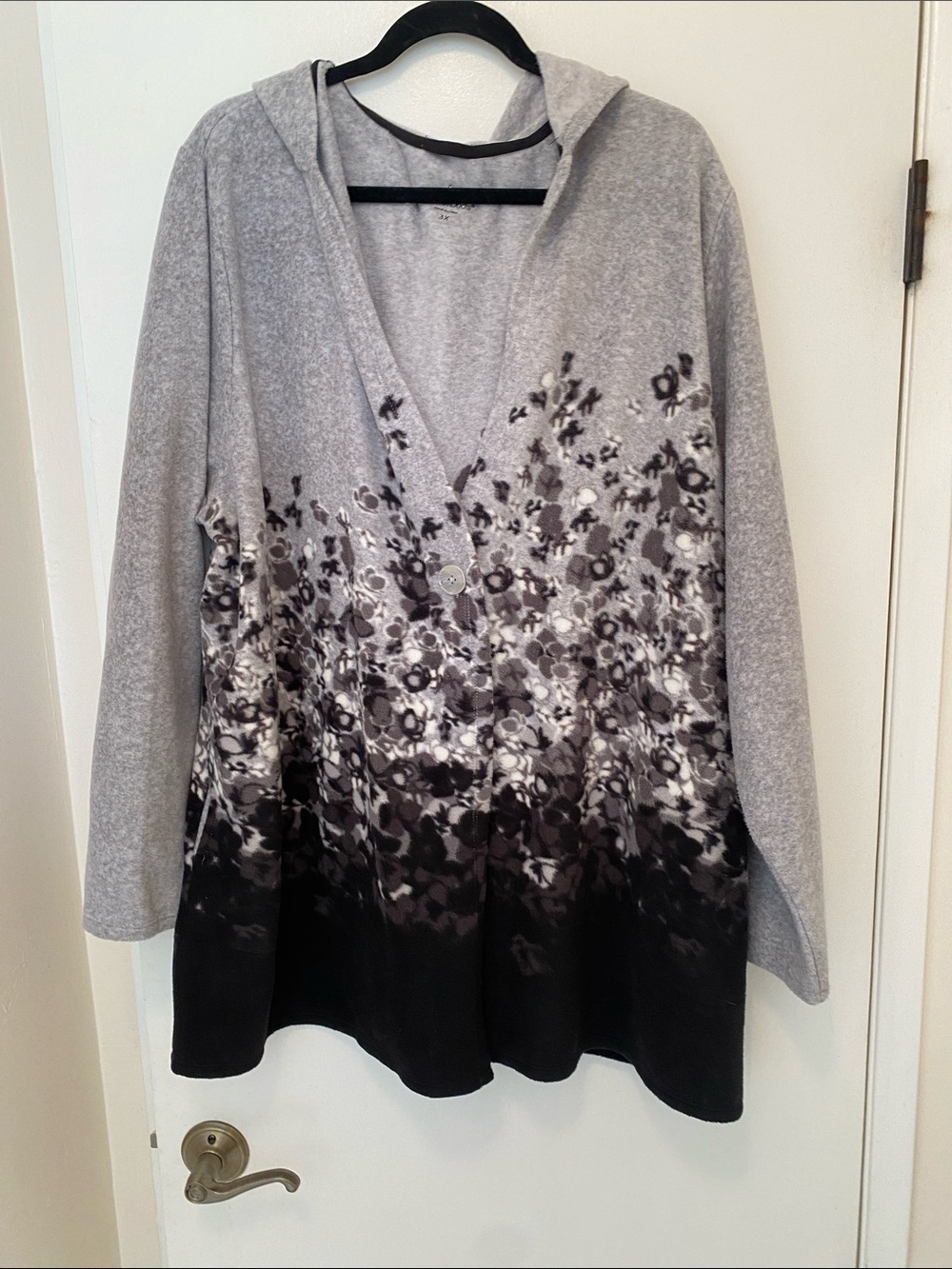 Cuddl Duds Gray and Black Floral Hooded Cardigan 3X